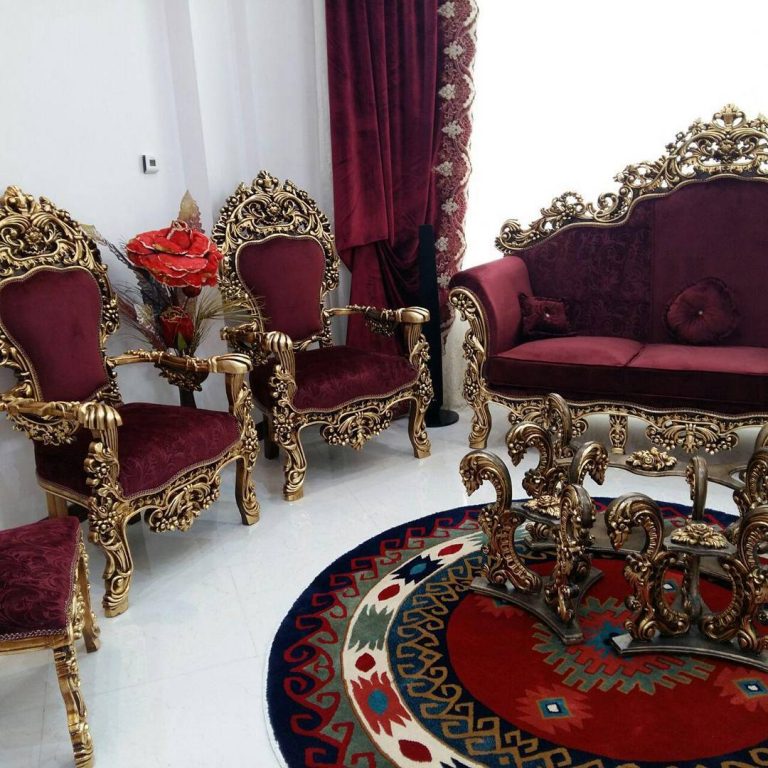 مبل استیل زرشکی با پرده زرشکی